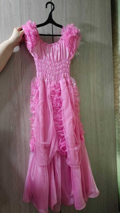 Продам платье 36 размер