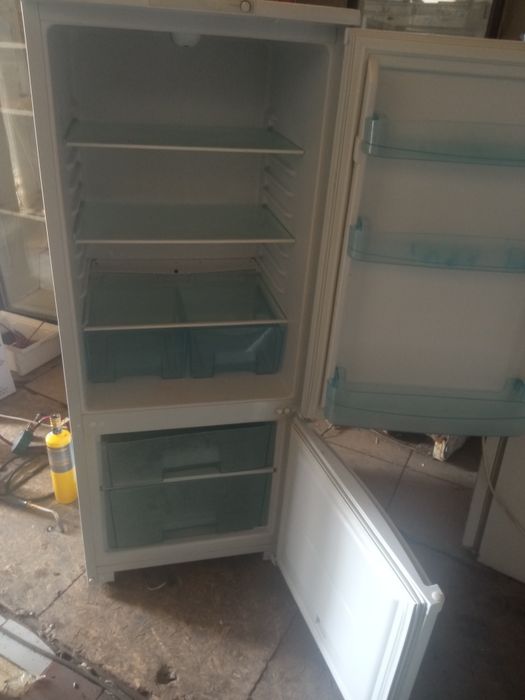 Продам холодильник
