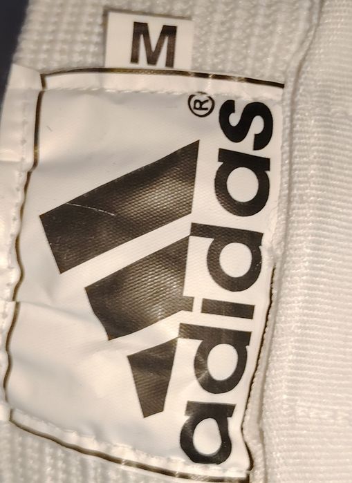 Продам защита паха белый