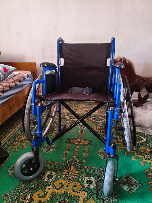 Инвалидная коляска