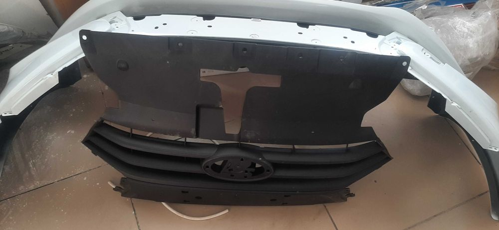 Бампер перед веста