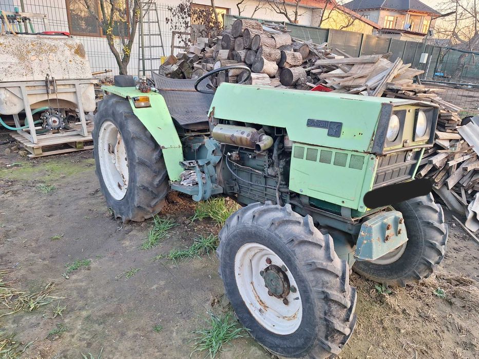 Vand tractor Fiat Agrifull 45 cp 4×4 si statie erbicidat de 600 l