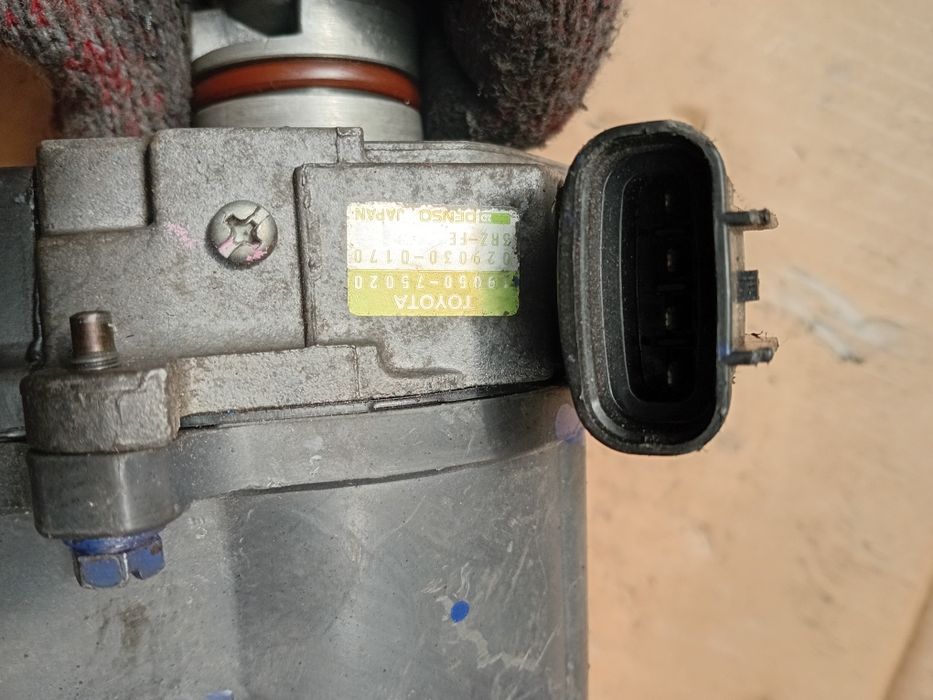 Трамблёр Toyota Prada