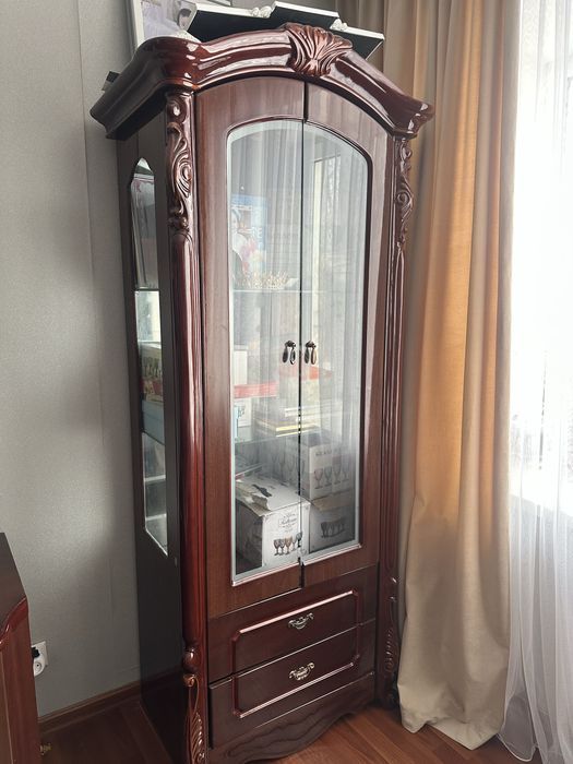 Продам уголок под телевозор