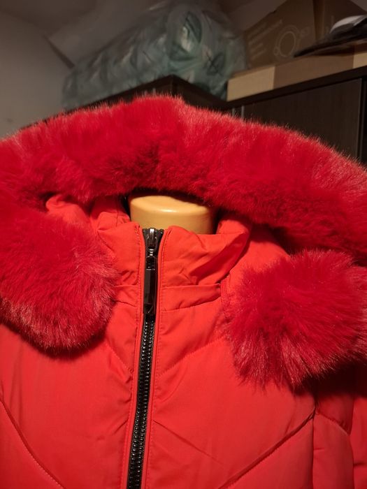 Geacă nouă cu blană