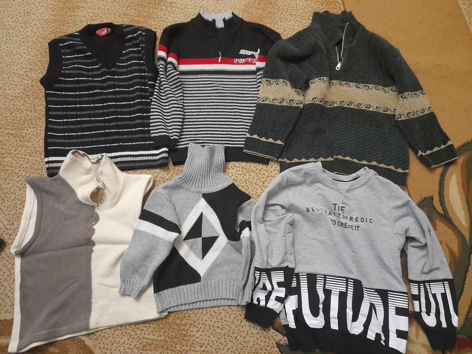 Продам детские кофты