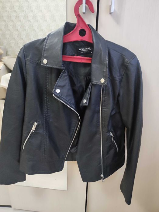 Продам женские вещи