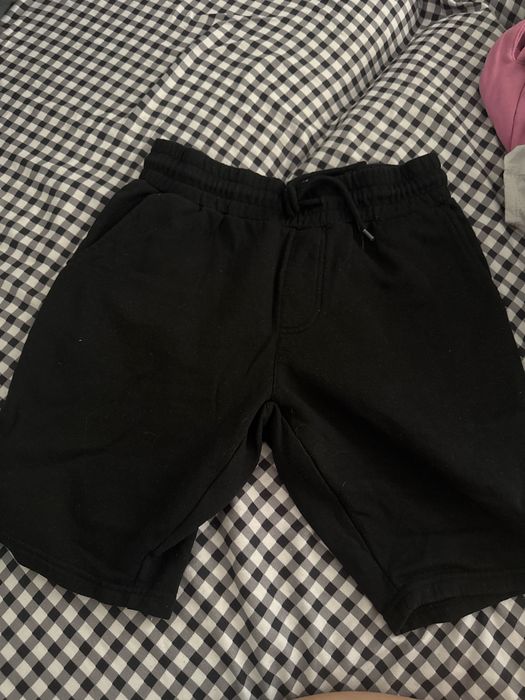 Pantaloni scurti