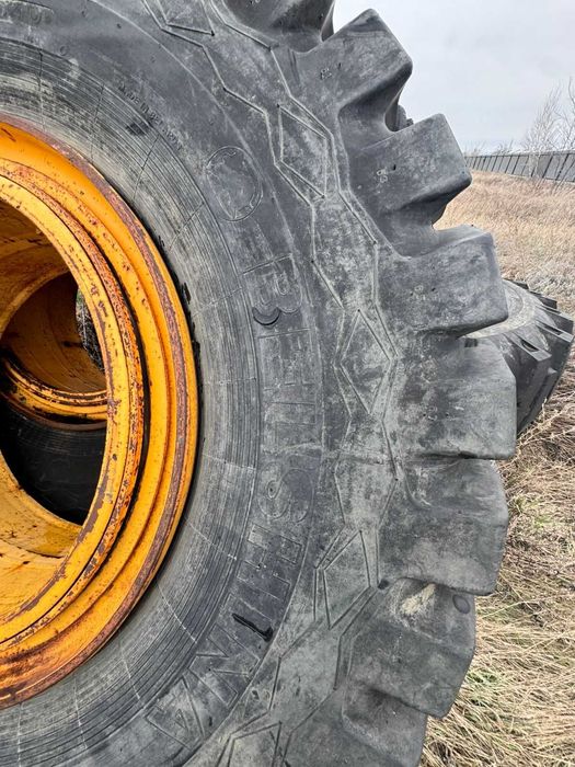Продам крупногабаритные шины