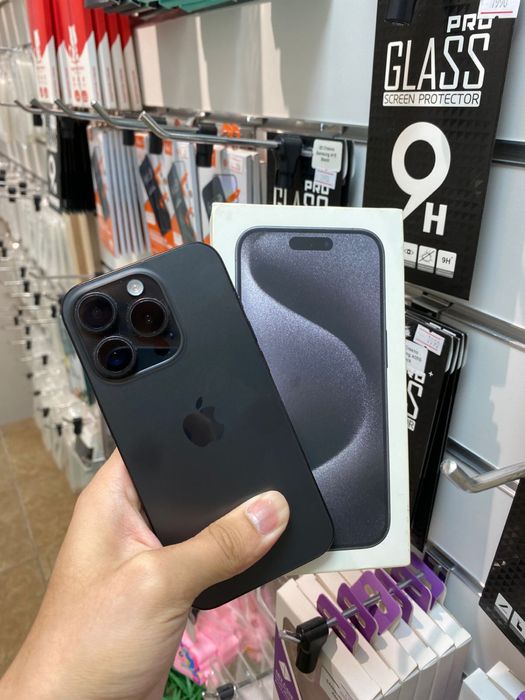 iPhone 15 pro blac titanium, 256gb