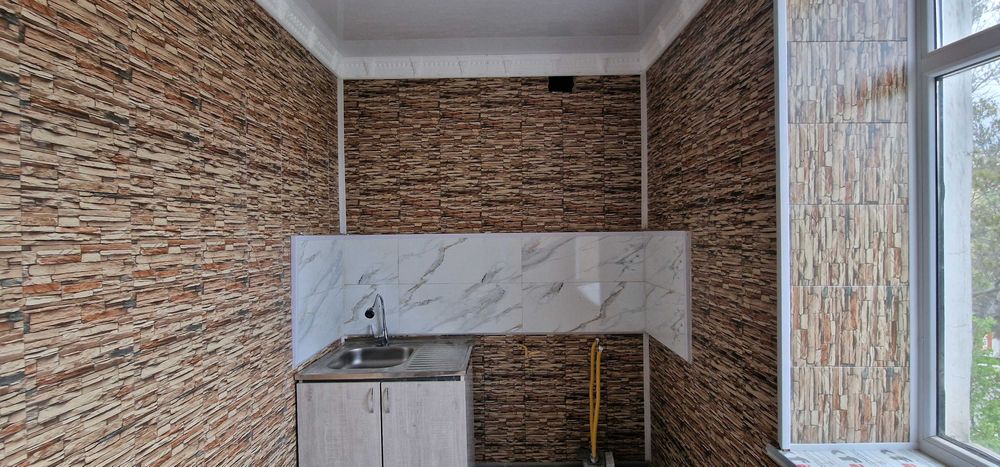 Зудлик билан Ангренда 3 хонали квартира сотилади