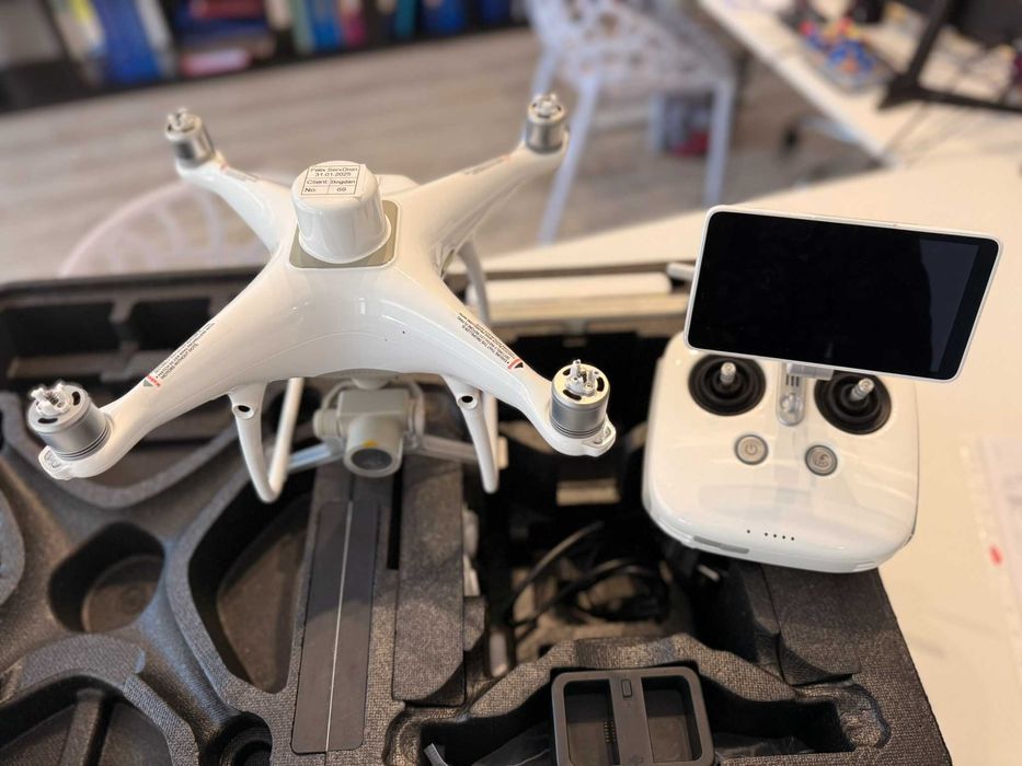 Drona DJI Phantom 4 RTK