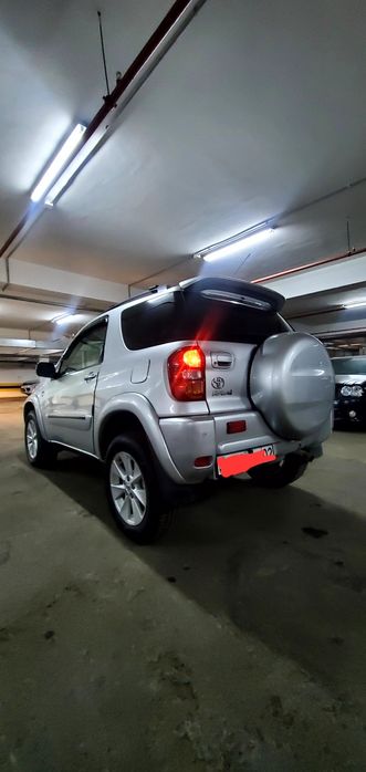Rav4, 2004 год. Рестайлинг.
