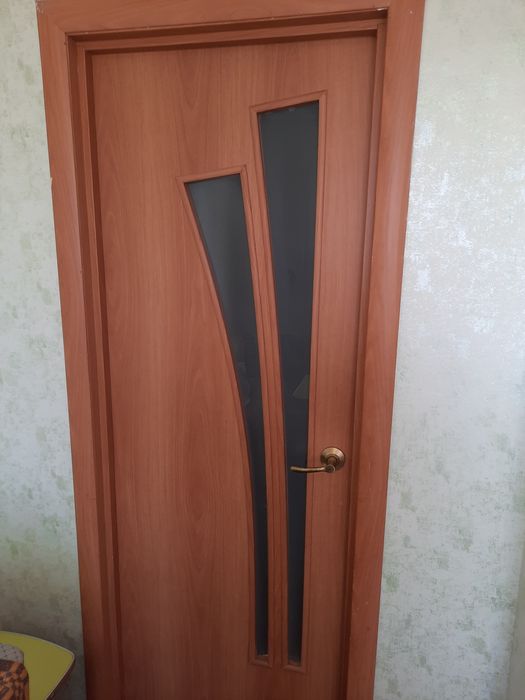 Двери межкомнатные 2 шт.