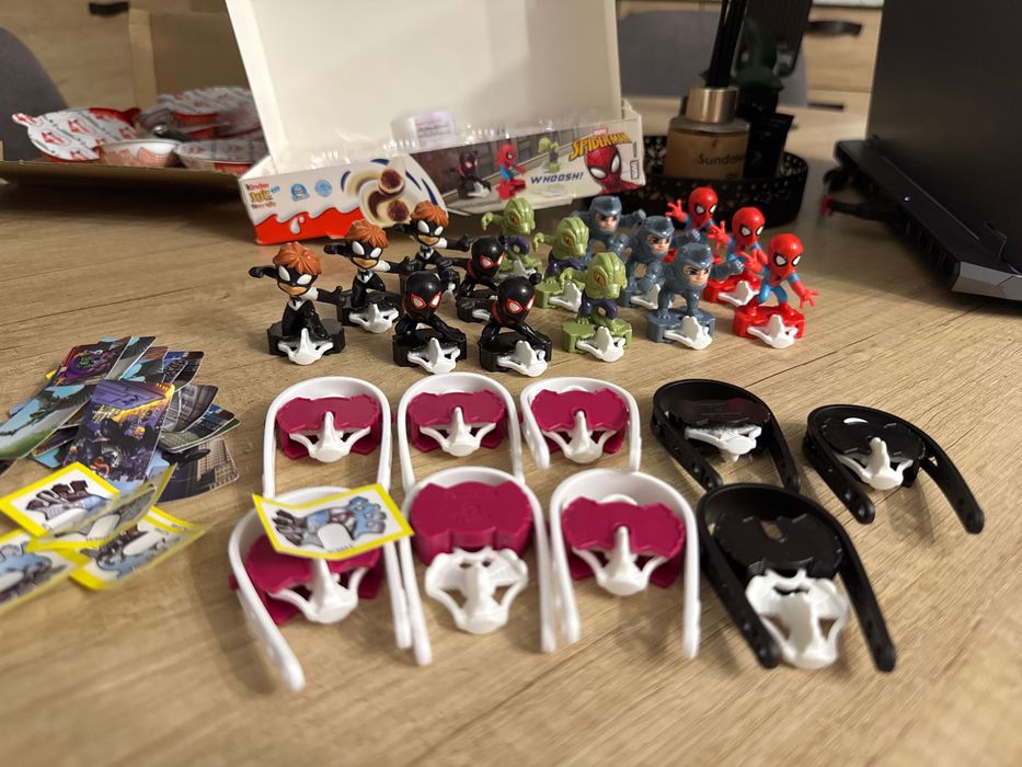 Spiderman Kinder Joy фигурки
