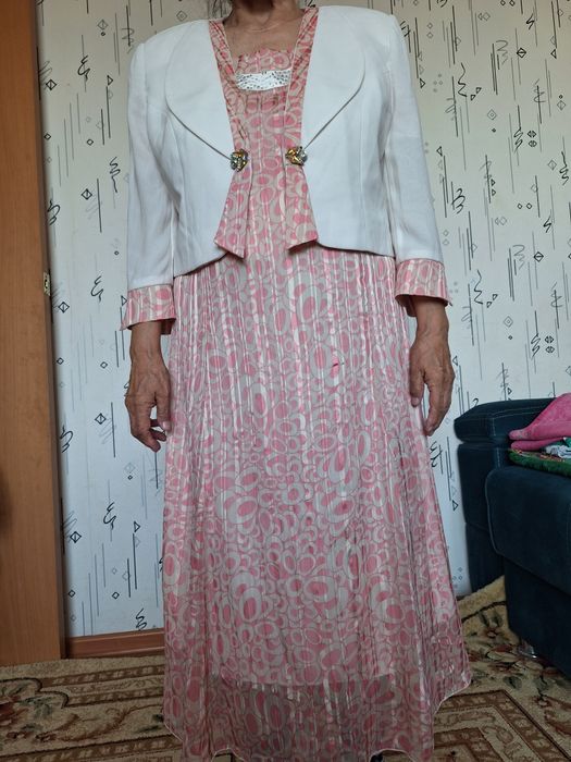 платье в хорошем состоянии