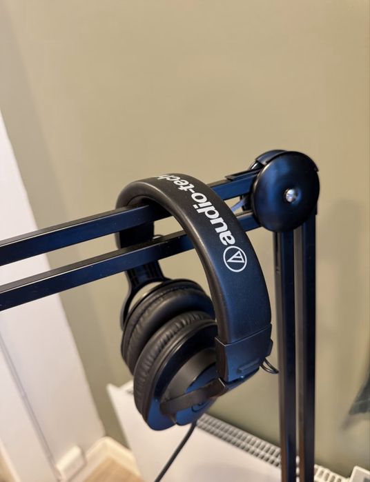 Macbook Pro + complet studio / podcast kit