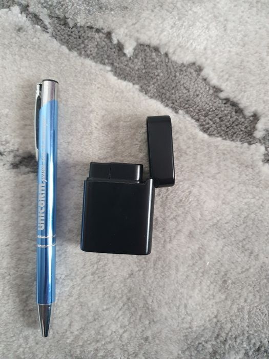 Vand  bricheta quartz  si  spray lacrimogen