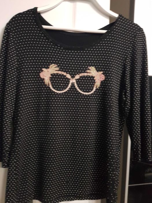 Продавам блузки на марката Desigual