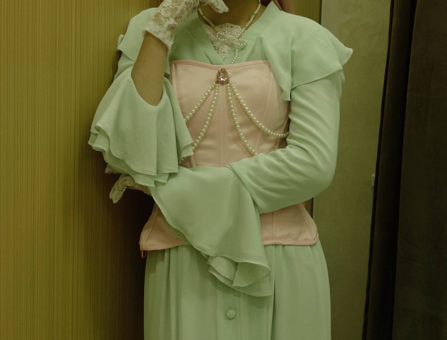 Вечерний розовый корсет