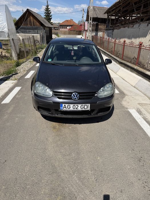 Vand golf 5 -1.6 16 valve benzina