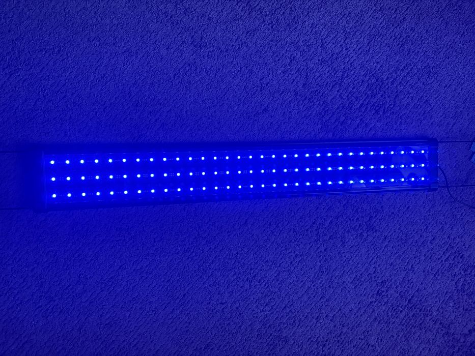 Продам светильник для аквариума 90см