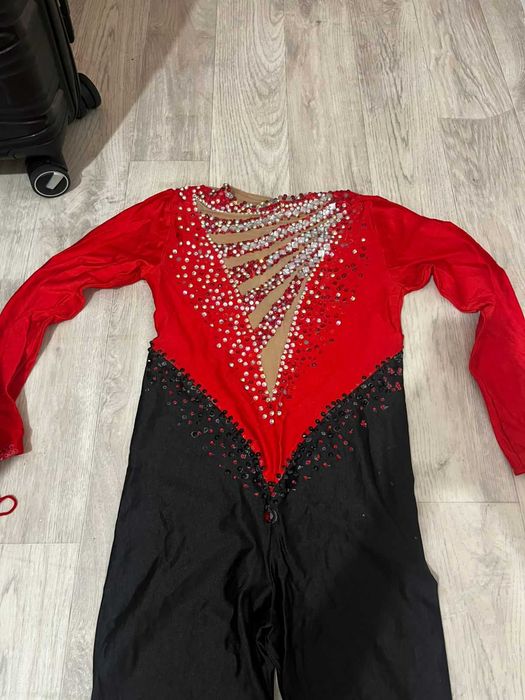 Комбинезон для художественной гимнастики