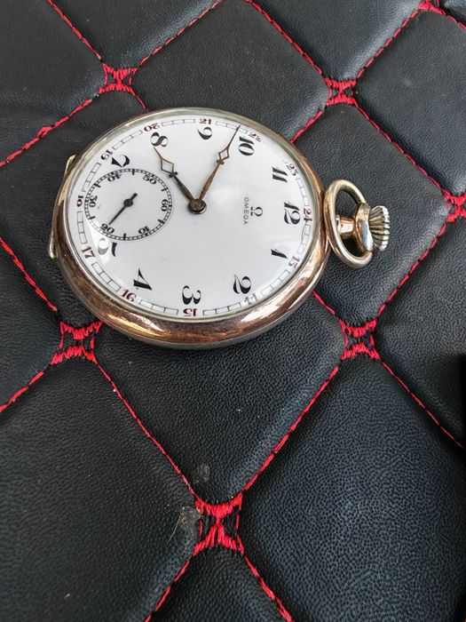 Продавам джобен сребърен  часовник OMEGA