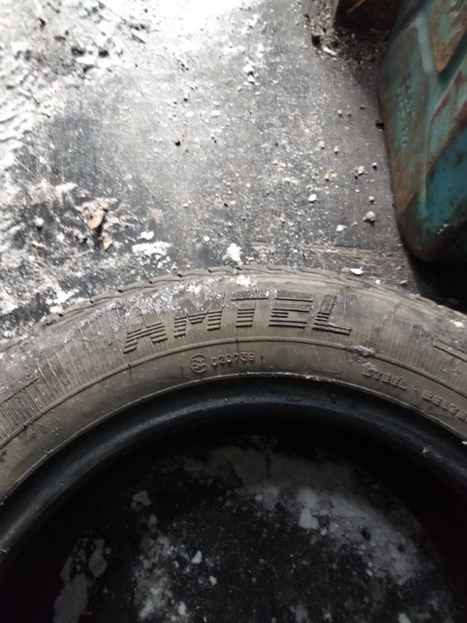 Продам 2 резины на лето