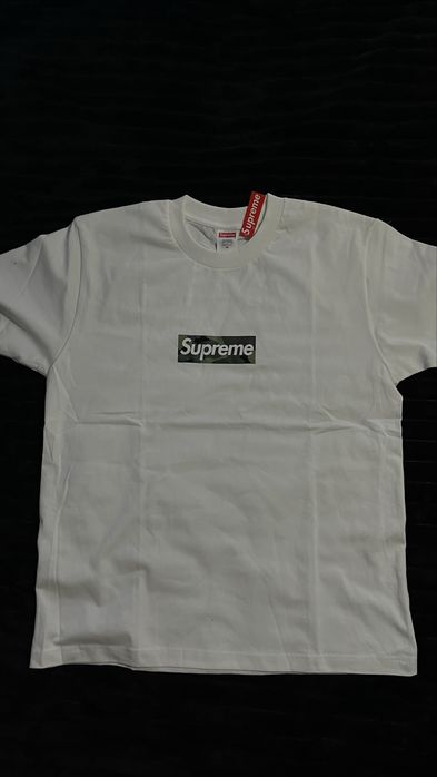 Supreme box tee size M