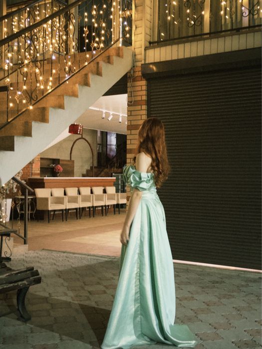 Продам выпускное платье за 55000тг, 1 раз одевали