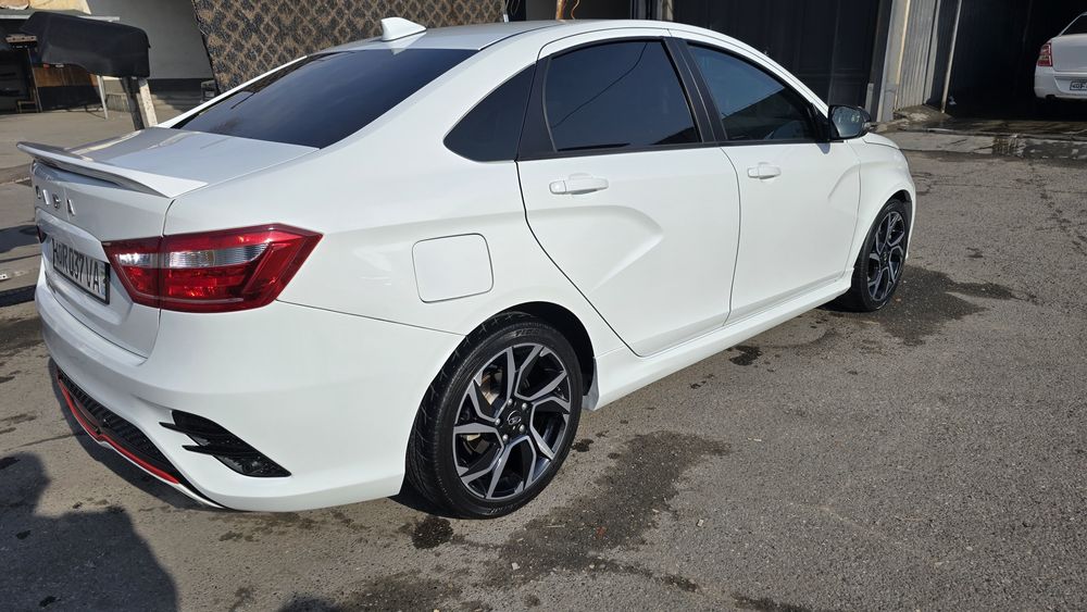 Lada Vesta Sport 1.8