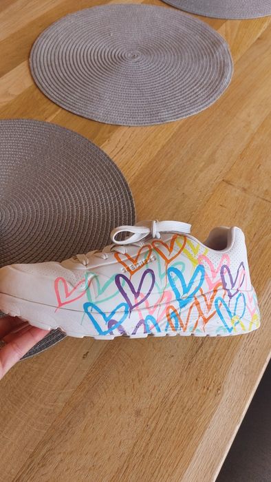 Adidași Shenkers mar 37