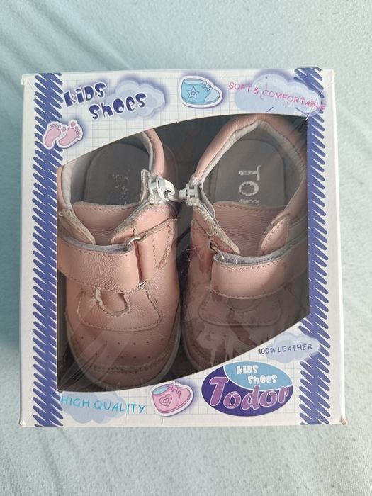 Обувки за прохождане Todor 19/20 номер