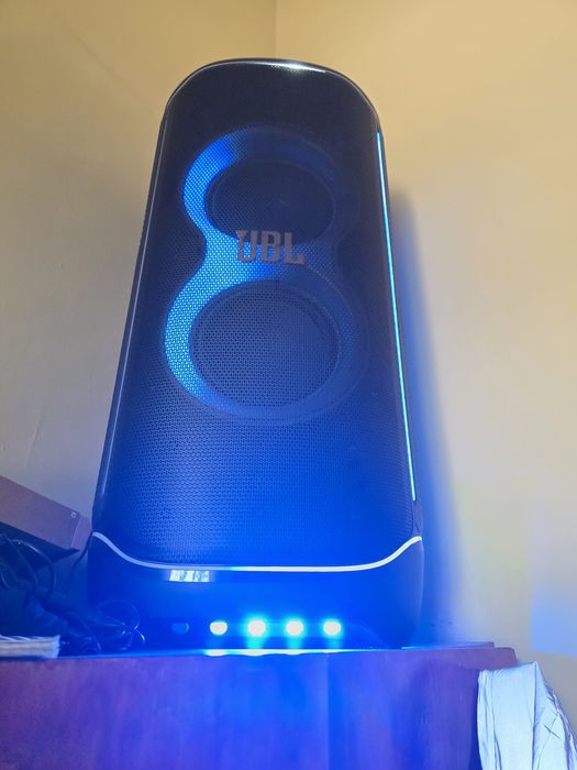 JBL продам колонку Ултиматум новая
