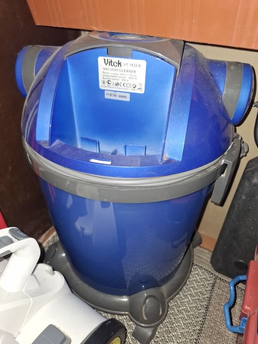 Пылесос с аквафильтром