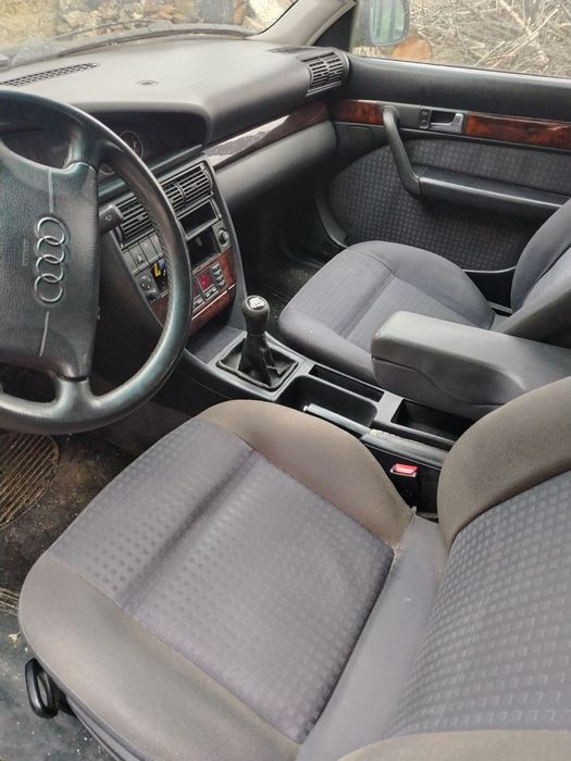 Ауди А6 ц4 2000 16v на части