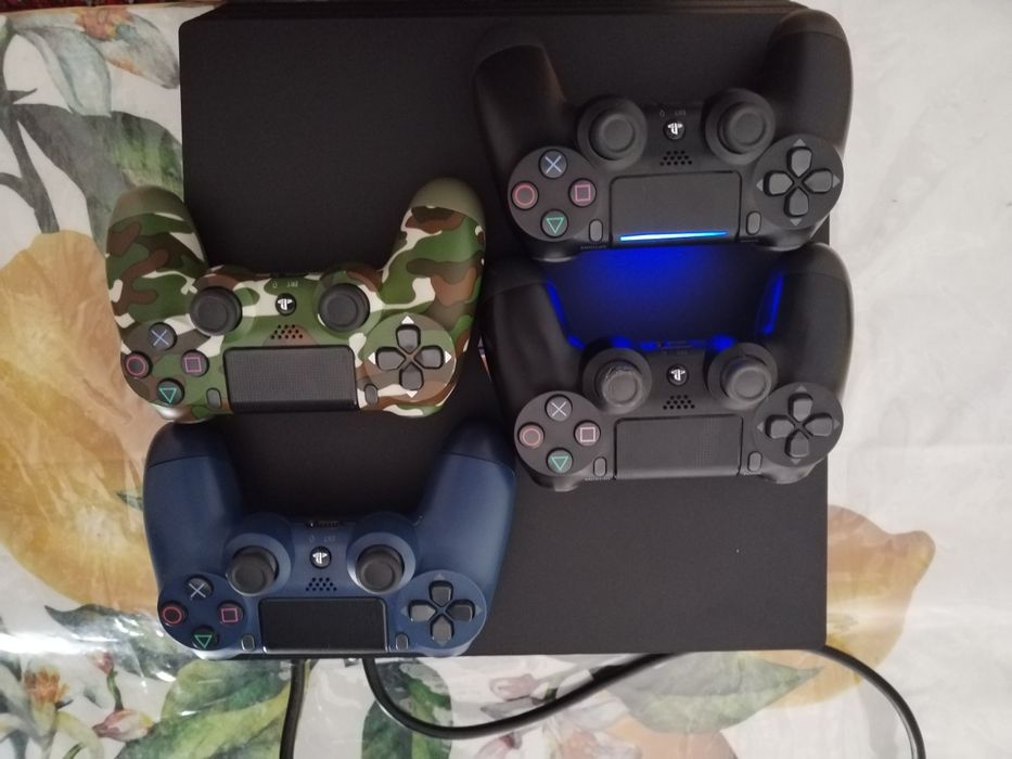 Play station 4 pro