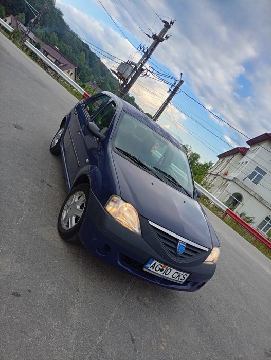 Vând Dacia Logan 16.clasic servo direcție gemuri electrice distribuție schimbată uleiul schimbat cauciucuri iarna vara jante aliaj