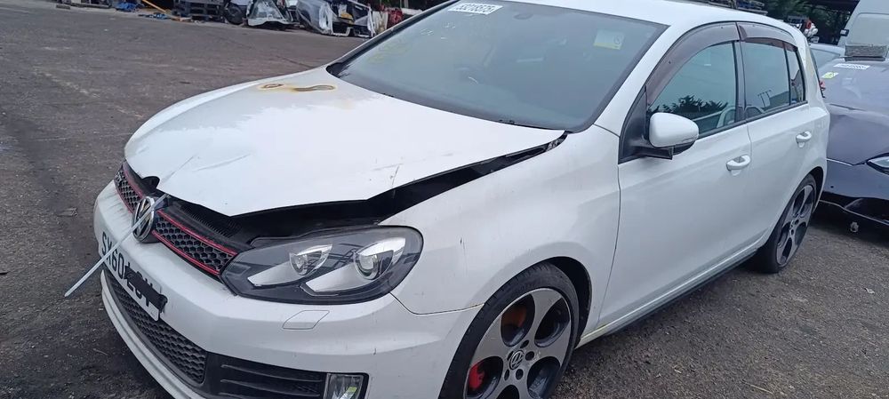 Dezmembrari / Dezmembrez Volkswagen Golf 6 1.4 CCZB cutie viteze MSY cod culoare LB9A