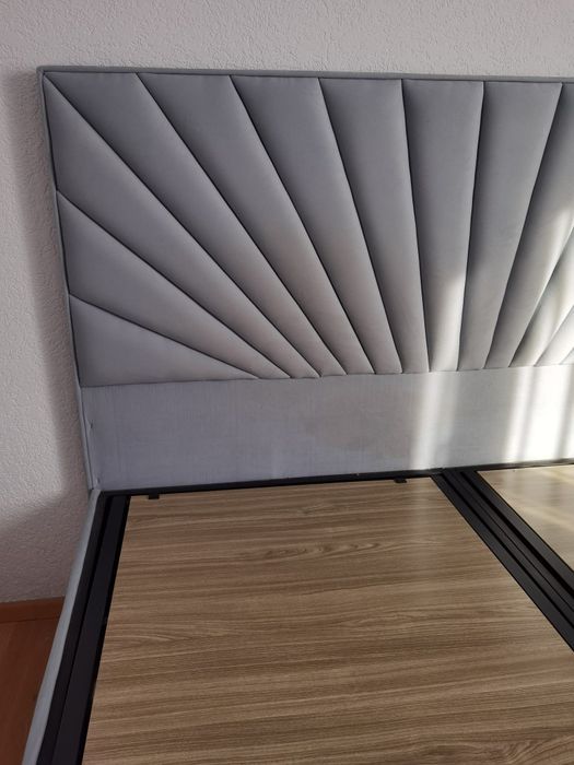 Pat din catifea 180×200