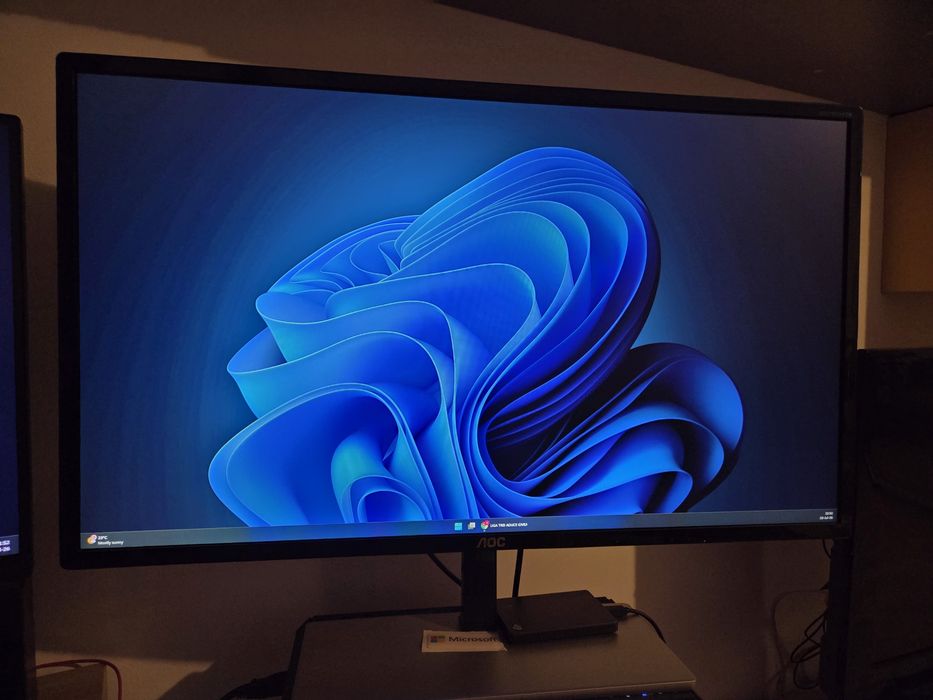 Sistem Gaming i5‑9600KF / RTX 2060 SUPER / 16GB DDR4 / 4xSSD impecabil