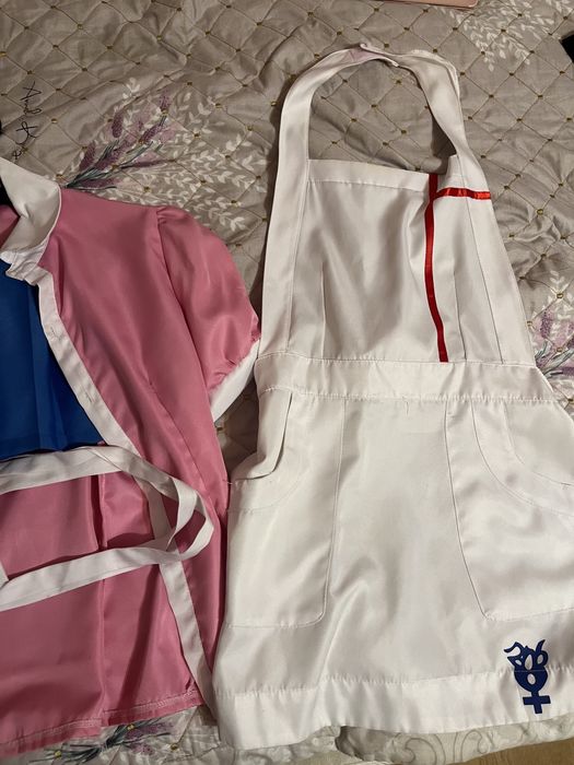 Аниме косплей. Медсестра и школьница