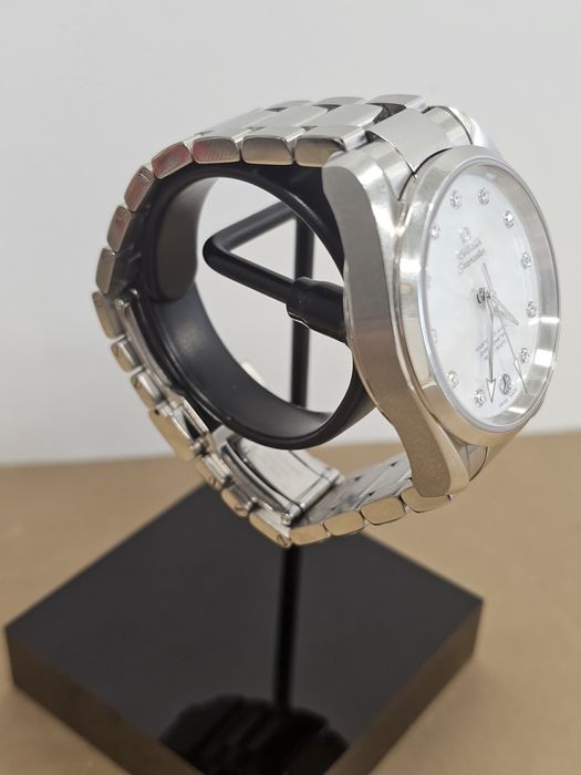 Omega Seamaster Aqua Terra Amanet BKG