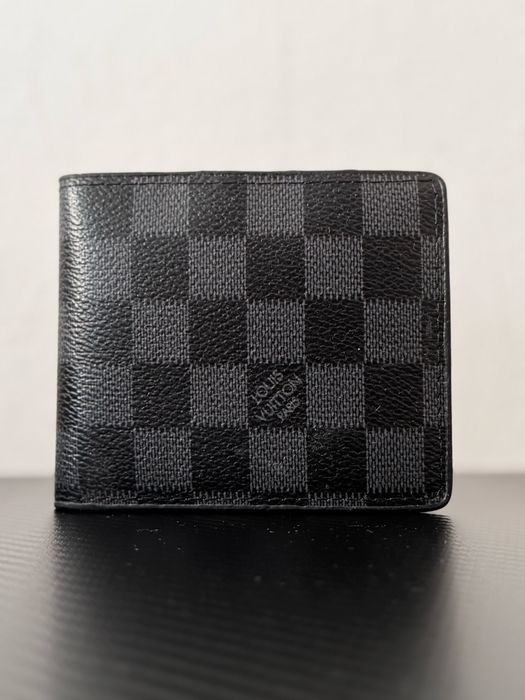 Louis Vuitton - damier graphite