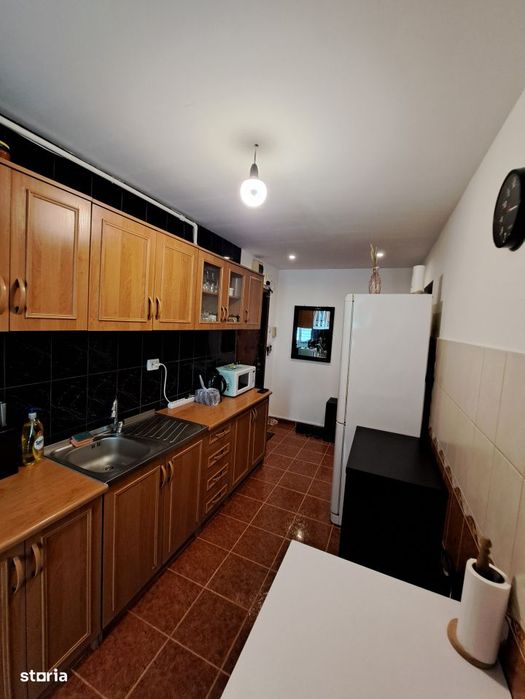 Apartament 3 camere, parter,  mobilat, str. Oituz