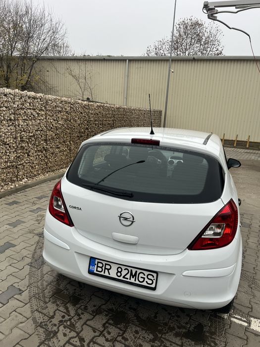 Masina Opel Corsa D