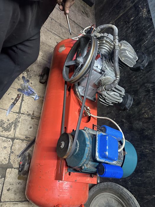 компрессор       .