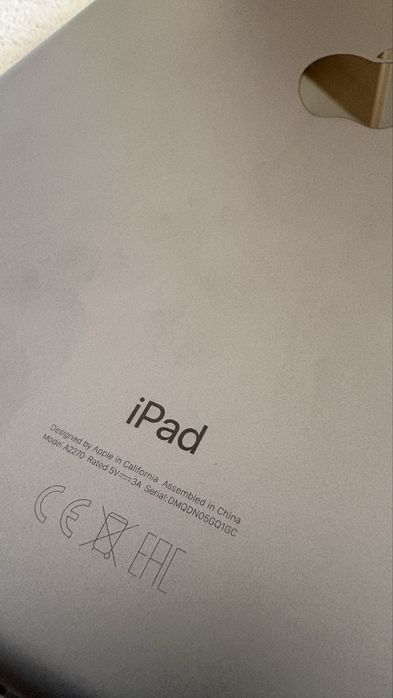Ipad 8th generation 32 Gb Silver