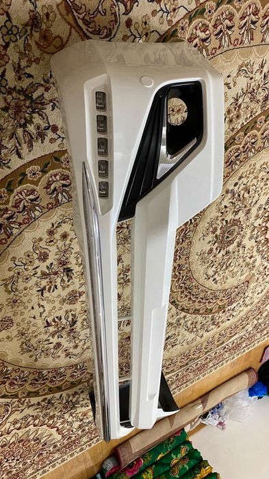 Бампер от Тойта прадо лендкрузер